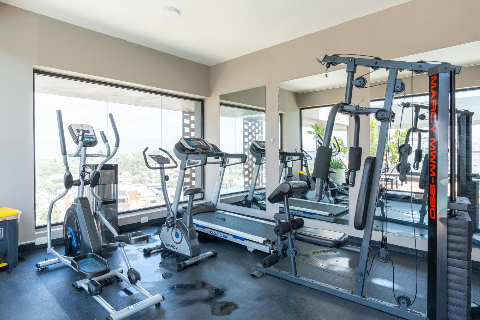 Modern Luxury Condo With Rooftop Pool & Gym Santiago De Los Caballeros Zewnętrze zdjęcie